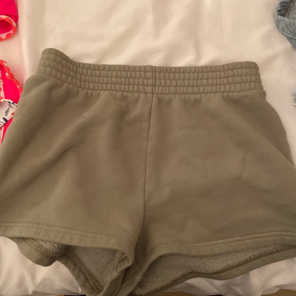 COPY - Aritzia sweatshorts